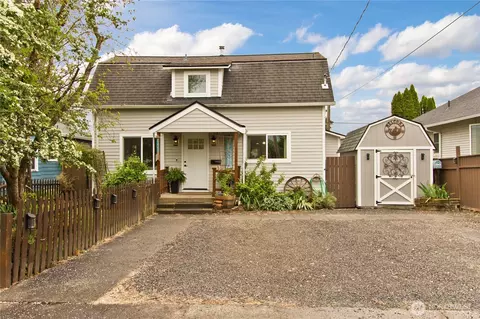 2003 Wells St, Enumclaw, WA 98022