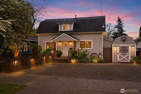 2003 Wells St, Enumclaw, WA 98022