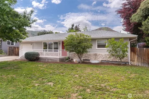 12 S Schafer St, Wenatchee, WA 98801