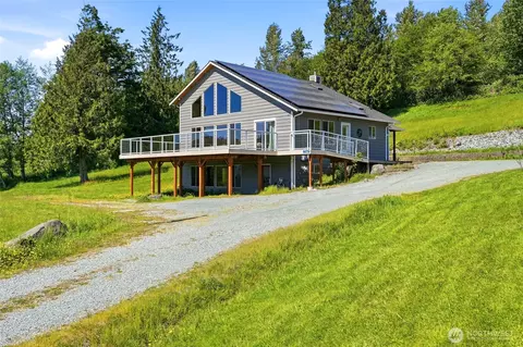 23667 Dalacey Ln, Mount Vernon, WA 98274