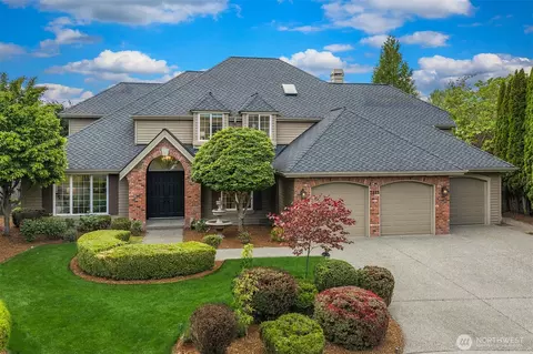 2215 271st Ct SE, Sammamish, WA 98075