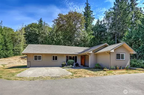 4655 NE Thunder Ln, Poulsbo, WA 98370
