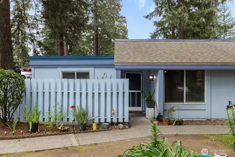 4308 NE Sunset Blvd #V5, Renton, WA 98059