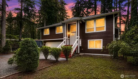 1961 Clear Valley Dr, Maple Falls, WA 98266