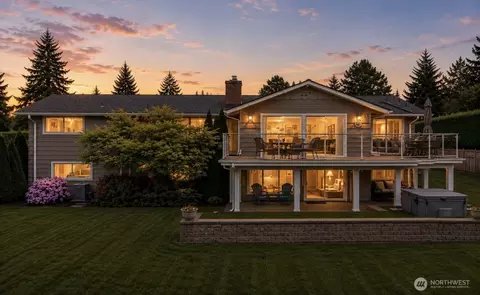 19479 Normandy Park Dr SW, Normandy Park, WA 98166