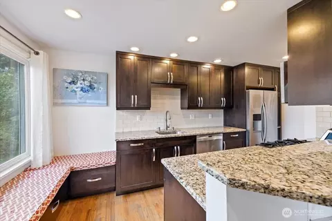 Kitchen - 2905 E Olive St, Seattle, WA 98122 photo 2 of 4