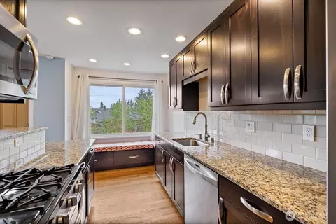 Kitchen - 2905 E Olive St, Seattle, WA 98122 photo 4 of 4