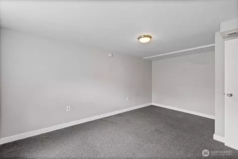 Bedroom - 2905 E Olive St, Seattle, WA 98122 photo 6 of 6
