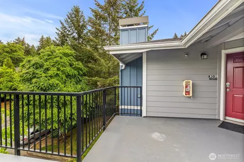 Exterior - 3915 SE 243rd Pl SE #K301, Bothell, WA 98021 photo 3 of 6