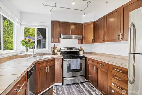 Kitchen - 3915 SE 243rd Pl SE #K301, Bothell, WA 98021 photo 1 of 3