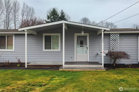 500 N Barker St N, Mount Vernon, WA 98273