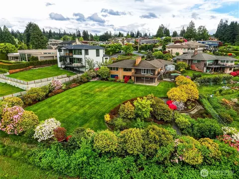 View/Area - 531 View Ridge Dr, Everett, WA 98203 photo 1 of 5