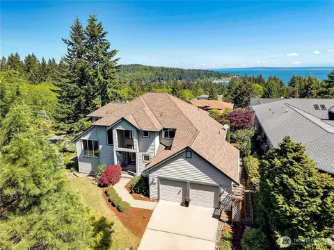 103 Deer Hollow Cir, Port Ludlow, WA 98365