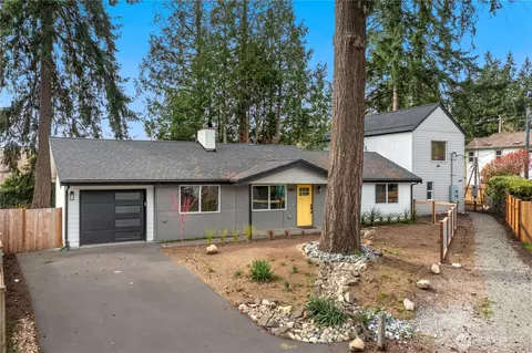 1402 N 136th St, Seattle, WA 98133