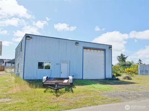 987 Beaver Ct SE, Ocean Shores, WA 98569