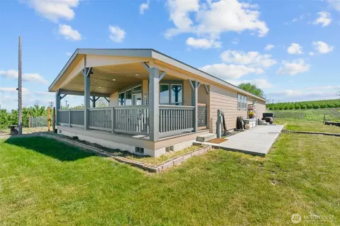 1351 Nass Rd, Granger, WA 98932