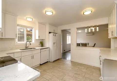 Kitchen - 8802 8th Ave W, Everett, WA 98204 photo 3 of 4