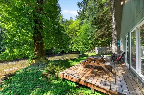 Exterior - 52225 SE 496th Pl, Greenwater, WA 98022 photo 6 of 12