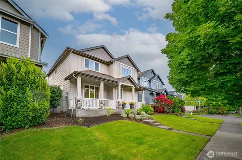 4417 5th Ave NW, Olympia, WA 98502