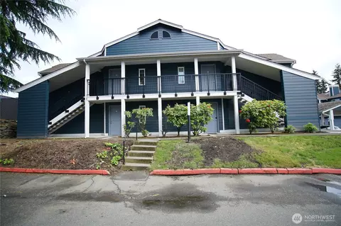 215 SW 100th St #B-102, Everett, WA 98201