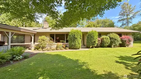 5340 Evergreen Dr, Bellingham, WA 98226