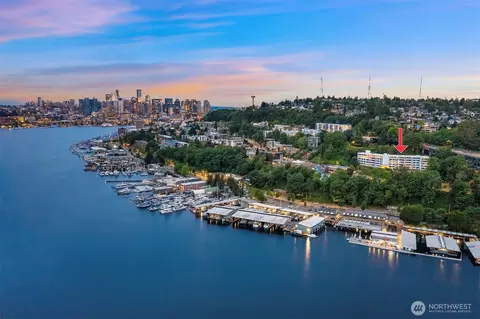 2565 Dexter Ave N #303, Seattle, WA 98109