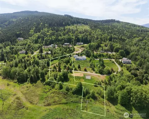 1010 Haven Heights Dr, Sequim, WA 98382