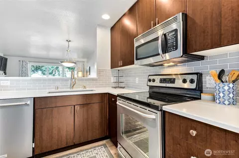 Kitchen - 16101 Bothell Everett Hwy #G2, Mill Creek, WA 98012 photo 1 of 3