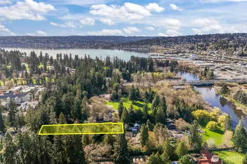 7002 NE 170th St, Kenmore, WA 98028