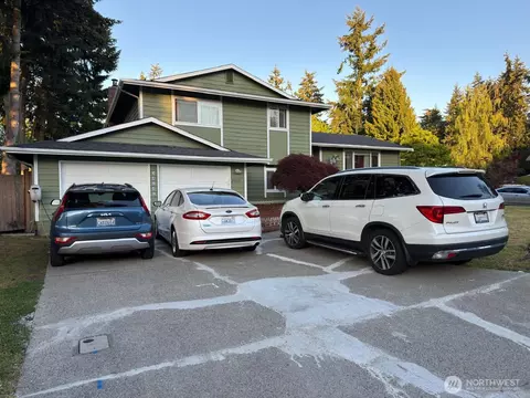 34242 36th Pl SW, Federal Way, WA 98023