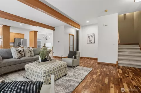 6604 198th Pl SW, Lynnwood, WA 98036