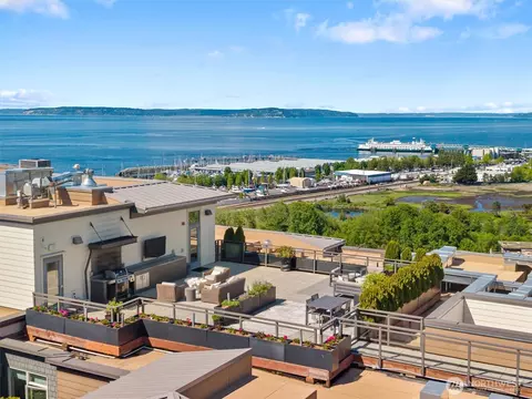 50 Pine St #103, Edmonds, WA 98020