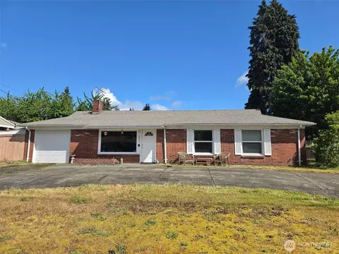7923 Leschi Rd SW, Lakewood, WA 98498