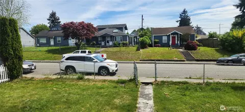 Exterior - 1224 Maple St, Everett, WA 98201 photo 3 of 6