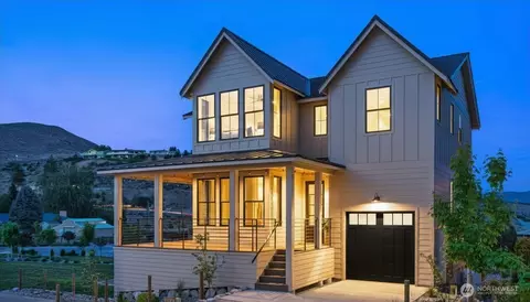 203 Bluebell Ct, Chelan, WA 98816