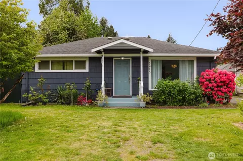 3415 9th St, Bremerton, WA 98312