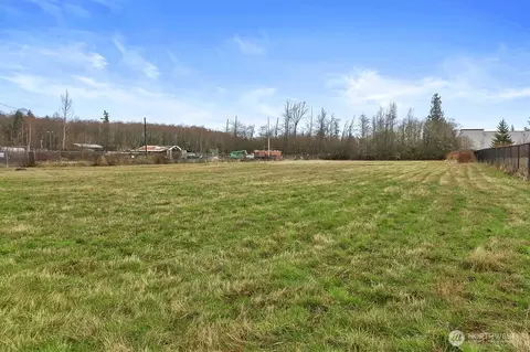 2826 Center Rd, Everett, WA 98204 photo 4