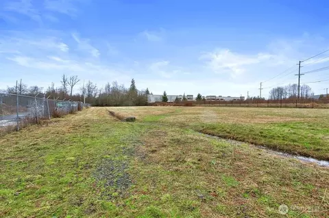 2826 Center Rd, Everett, WA 98204