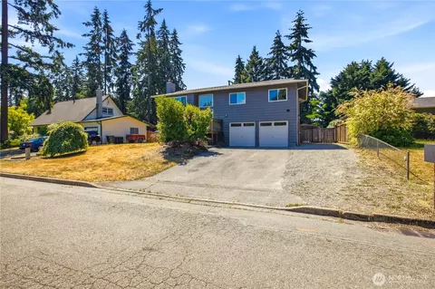 14019 146th Ave SE, Renton, WA 98059