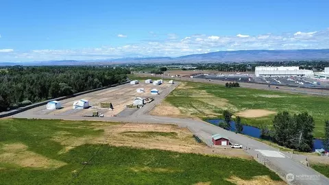 1201 W Umptanum Rd, Ellensburg, WA 98926