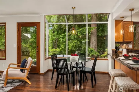 Dining - 10336 NE 201st Pl, Bothell, WA 98011 photo 2 of 2