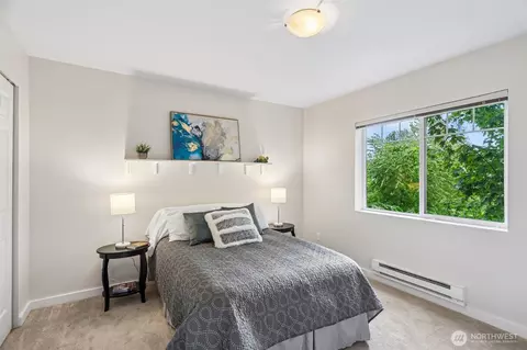 Bedroom - 18930 Bothell Everett Hwy #E301, Bothell, WA 98012 photo 4 of 5