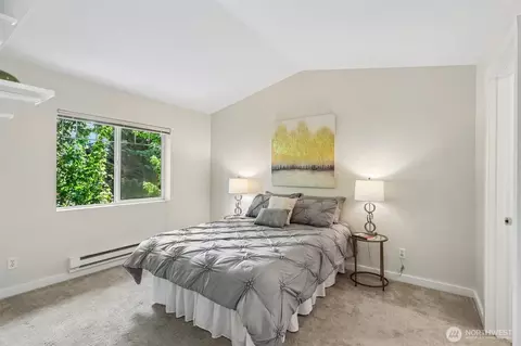 Bedroom - 18930 Bothell Everett Hwy #E301, Bothell, WA 98012 photo 1 of 5