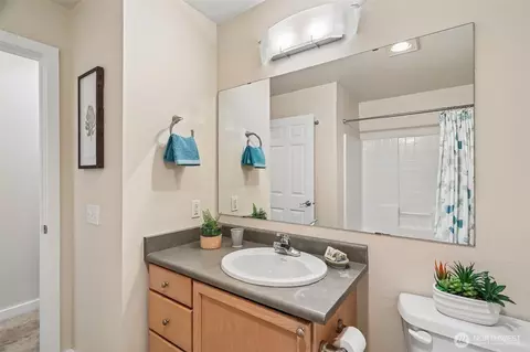 Bath - 18930 Bothell Everett Hwy #E301, Bothell, WA 98012 photo 3 of 3
