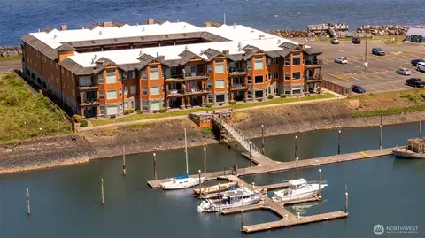 743 Neddie Rose Dr #207, Westport, WA 98595