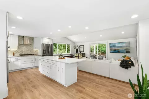 Kitchen - 23307 49th Ave SE, Bothell, WA 98021 photo 5 of 5