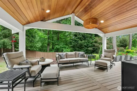 Exterior - 23307 49th Ave SE, Bothell, WA 98021 photo 4 of 17
