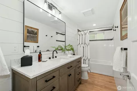 Bath - 23307 49th Ave SE, Bothell, WA 98021 photo 4 of 4