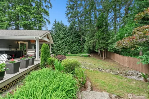 Exterior - 23307 49th Ave SE, Bothell, WA 98021 photo 11 of 17