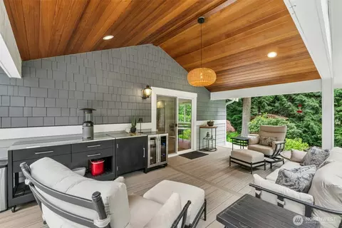 Exterior - 23307 49th Ave SE, Bothell, WA 98021 photo 6 of 17